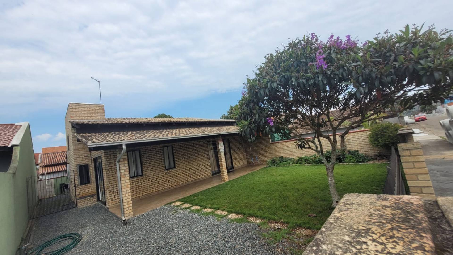 Casa Para Vender com 2 quartos 1 suítes no bairro Centro em Penha