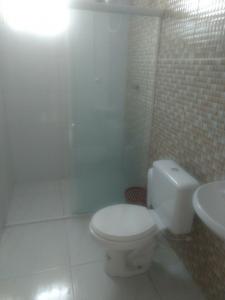 Alugo casa  1º andar (ALUGADO)