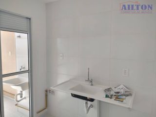 ALUGA-SE Apartamento no Condomínio Jardim de Aruana