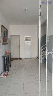 (ALUGADO) APARTAMENTO 1º ANDAR - BAIRRO FAROLÂNDIA