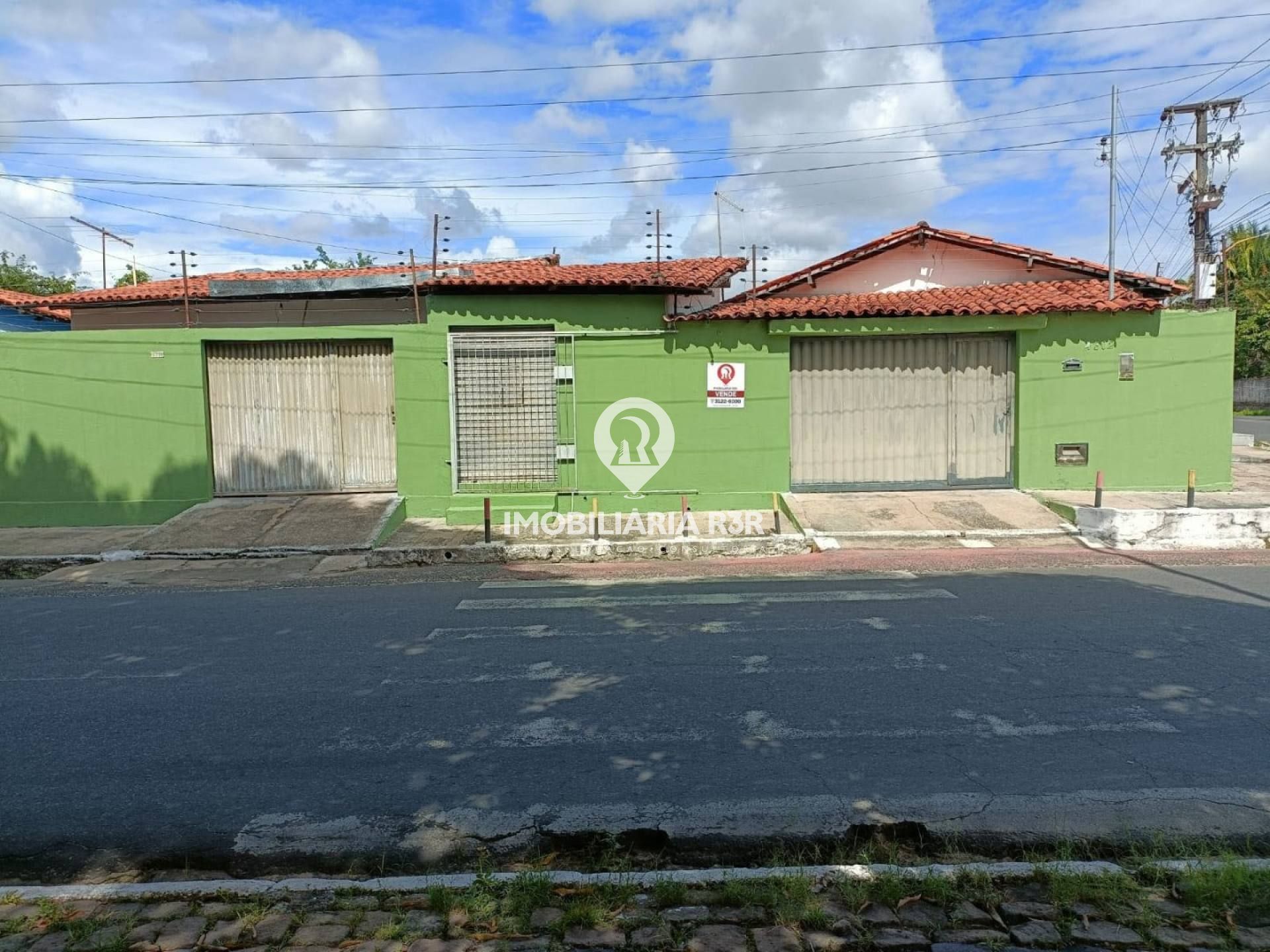 CASA - BAIRRO MOCAMBINHO, ZONA NORTE