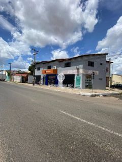 PRÉDIO COMERCIAL / RESIDENCIAL - BAIRRO PIÇARRA, ZONA SUL