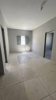 CASA - BAIRRO VALE QUEM TEM, ZONA LESTE