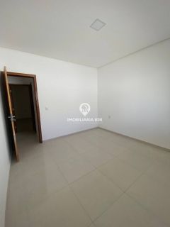 CASA - BAIRRO REIS VELOSO /  PARNAÍBA (PI)