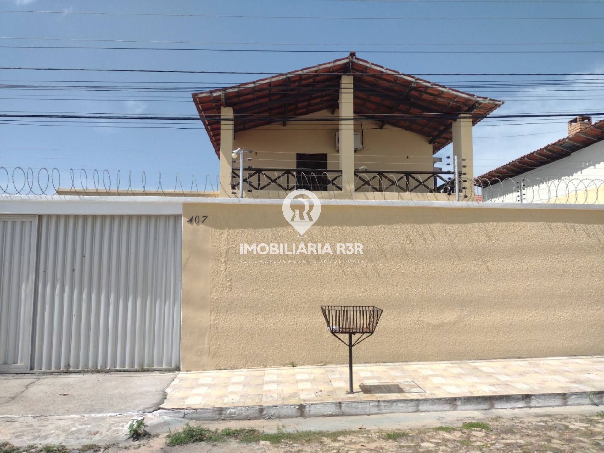 CASA - BAIRRO REIS VELOSO, PARNAÍBA (PI)