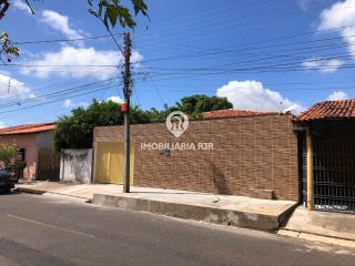 CASA - BAIRRO PORENQUANTO, ZONA NORTE