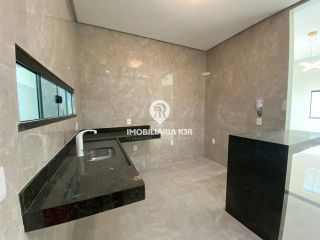 CASA - BAIRRO REIS VELOSO - PARNAÍBA (PI)