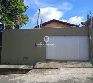 CASA - BAIRRO MONTE CASTELO, CENTRO SUL