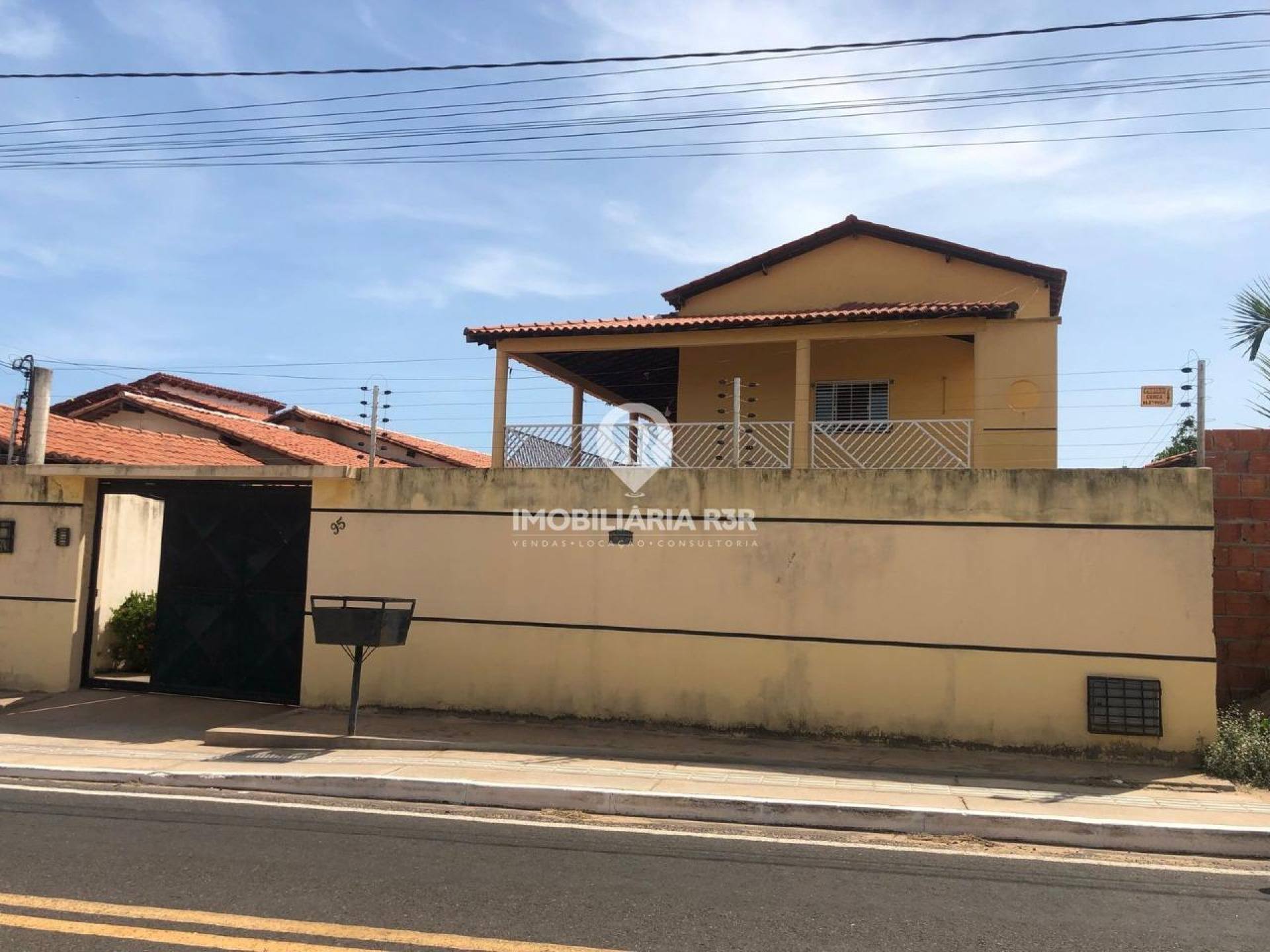CASA DÚPLEX - BAIRRO REIS VELOSO, PARNAÍBA (PI)
