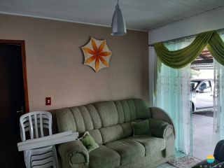 Casa a 600m da Praia no Centro de Penha, SC - Oportunidade! Ref. 276