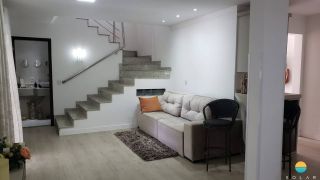 Lindo sobrado espaçoso aprox. 550m da Praia com 4 quartos e 5 vagas de garagem em Penha/SC. Ref. 357