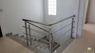 Lindo sobrado espaçoso aprox. 550m da Praia com 4 quartos e 5 vagas de garagem em Penha/SC. Ref. 357