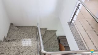 Lindo sobrado espaçoso aprox. 550m da Praia com 4 quartos e 5 vagas de garagem em Penha/SC. Ref. 357