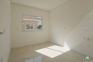 Maior segurança e tranquilidade em condomínio fechado com 12 casas em Balnéario de Piçarras! Ref. 317