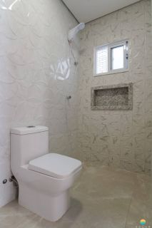 Maior segurança e tranquilidade em condomínio fechado com 12 casas em Balnéario de Piçarras! Ref. 317