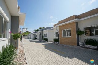 Maior segurança e tranquilidade em condomínio fechado com 12 casas em Balnéario de Piçarras! Ref. 317