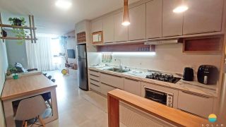 Apartamento mobiliado à venda com 02 dorm. muito bem localizado em Bal. de Piçarras/SC. Ref. 330