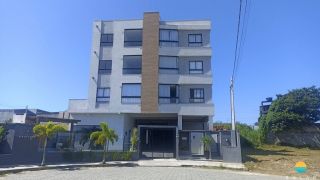 Apartamento mobiliado à venda com 02 dorm. muito bem localizado em Bal. de Piçarras/SC. Ref. 330