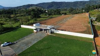 Reserva Arbo é um condomínio fechado, com terrenos de 300m² a 475,13m² em Penha - SC. Ref. 335