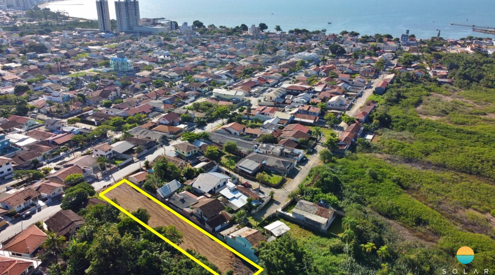 Terreno 1.350m² para venda no Centro de Penha - SC. Ref. 341