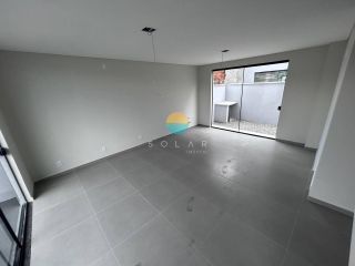 Sobrado Para Vender com 2 suítes no bairro Praia da Armação em Penha - SC. Ref. 356