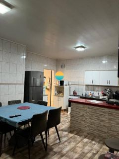 Casa Para Vender com 4 quartos sendo 1 suíte, no bairro Praia da Armação ao lado do Beto Carrero World em Penha - SC. Ref. 387