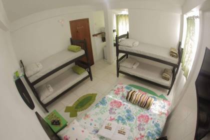 Pousada à venda na Baia de Armação do Itapocoroy. REF. 394