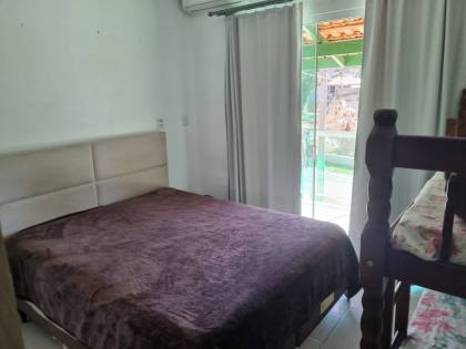 Pousada à venda na Baia de Armação do Itapocoroy. REF. 394