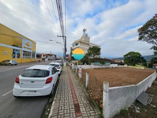 Oportunidade Imperdível! Terreno à Venda na Av. Eugênio Krause no Centro de Penha! Ref. 395