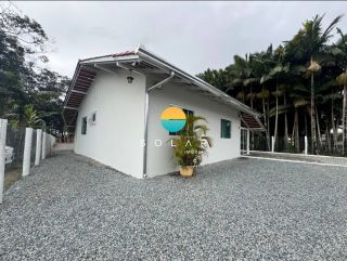 Terreno Comercial com 1532,63m² com casa para vender com 2 quartos 1 suítes em Balneário Piçarras. Ref. 397