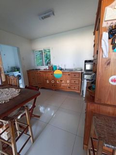 Casa à venda à aprox. 100m da Praia Grande com vista deslumbrante para o mar e loft com acesso individual! Ref. 401