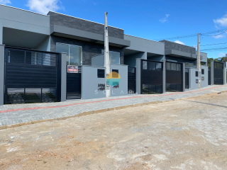 Casas geminadas à venda com 02 dormitórios, sendo 01 suíte no Bairro Nossa Senhora de Fátima, Penha - SC. Ref. 404