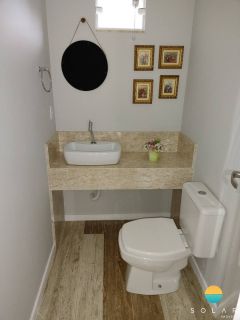 Casa de Alto Padrão Aprox. 250m da Praia de Armação do Itapocorói, Penha, SC. Ref. 412