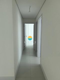 Apartamento à Venda no SUMMER HOME CLUB, Pé na Areia com vista para o MAR - Balneário Piçarras. Ref. 427