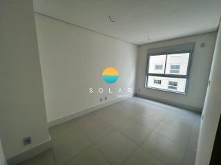 Apartamento à Venda no SUMMER HOME CLUB, Pé na Areia com vista para o MAR - Balneário Piçarras. Ref. 427