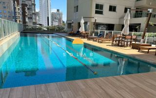 Apartamento à Venda no SUMMER HOME CLUB, Pé na Areia com vista para o MAR - Balneário Piçarras. Ref. 427