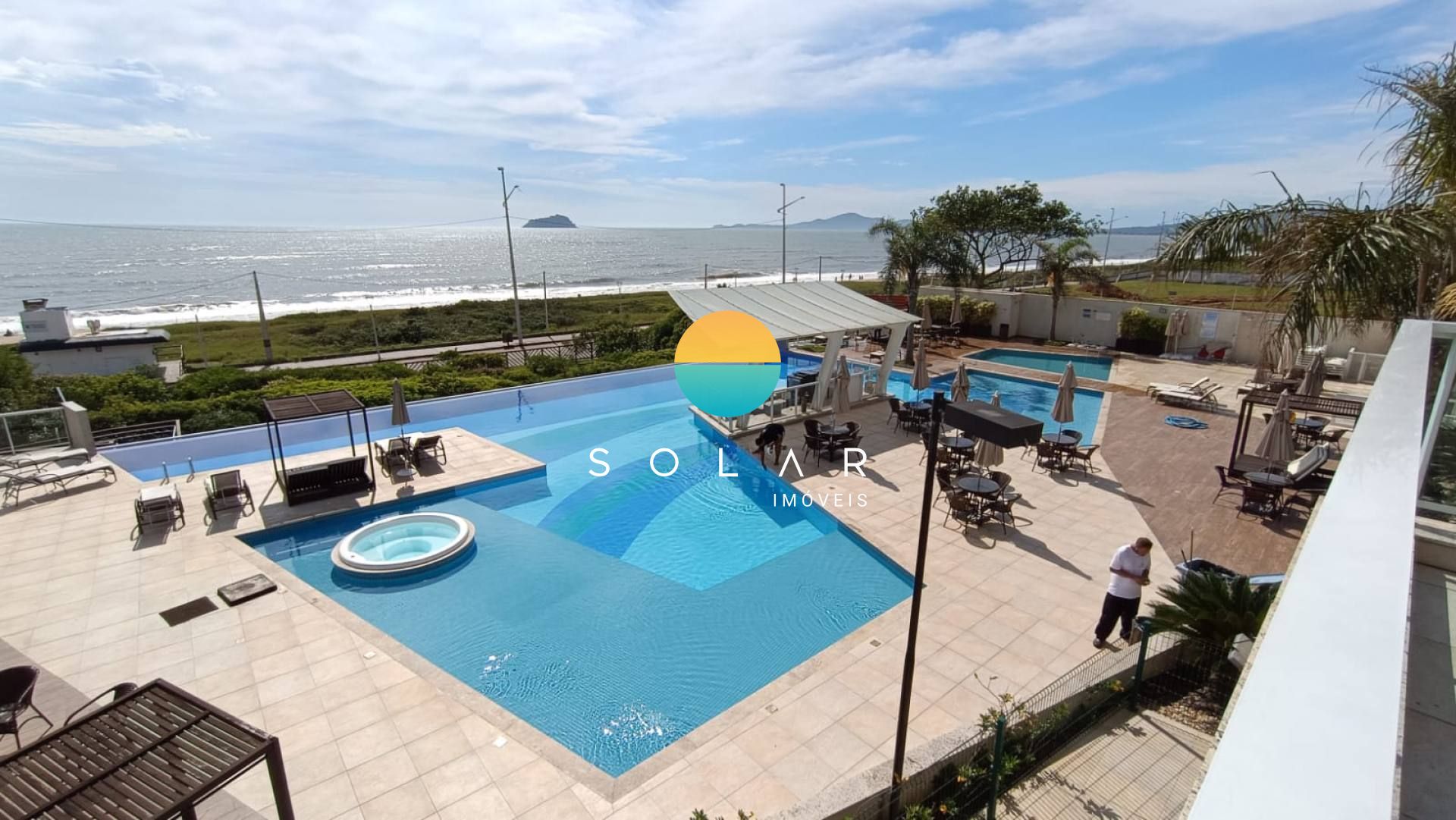 Apartamento no Bali Beach Home Club – Pé na Areia em Balneário Piçarras - SC. Ref. 431