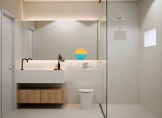 Sobrado amplo com 3 dormitórios e 02 vagas de garagem aprox. 170m do Mar no Centro de Penha-SC. Ref. Ref. 434