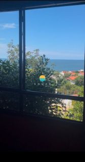 Casa Com Vista Ampla Para o Mar à Venda, com 3 dormitórios em um terreno de 980m², a aprox. 280m da Praia Grande em Penha/SC. Ref. 442