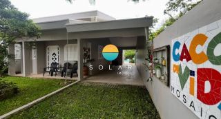 Casa Para Vender com 2 suítes e mais 02 dormitórios, aprox. 100m da Praia Grande em Penha/SC. Ref. 450