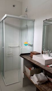 Casa Para Vender com 2 suítes e mais 02 dormitórios, aprox. 100m da Praia Grande em Penha/SC. Ref. 450