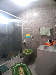 Casa à venda com piscina, com 03 dormitórios sendo 01 suíte, aprox. 1 km da praia de Armação em Penha/SC. Ref. 452