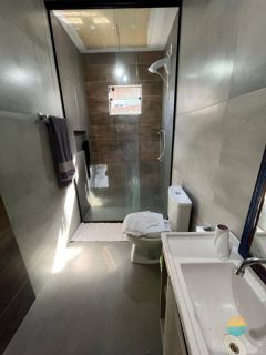 Terreno de 550m² com 2 casas, com possibilidade de renda extra na Praia da Armação em Penha/SC. Ref. 460