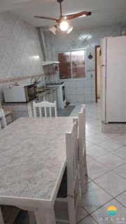 Excelente Sobrado com 4 dormitórios a 300m da Praia Alegre em Penha/SC. Ref. 461