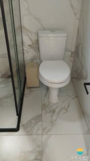 Apartamento Térreo Totalmente Mobiliado com 2 Dormitórios sendo 1 Suíte, em Balneário Piçarras/SC. Ref.468