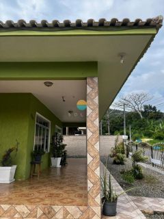 Seu Lar a 200m da Praia da Armação do Itapocoroy – 130m², Perto de Creche, Praça, Mercado e Praias! Ref.485