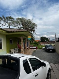 Seu Lar a 200m da Praia da Armação do Itapocoroy – 130m², Perto de Creche, Praça, Mercado e Praias! Ref.485