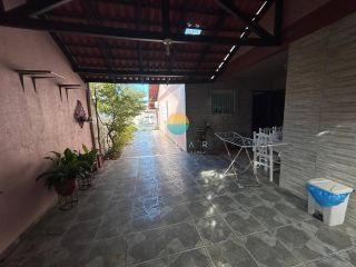 Casa à venda com terreno surpreendente mais Kitinete de 25m² no Centro de Penha/SC. Ref.498