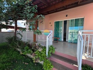 Casa à venda com terreno surpreendente mais Kitinete de 25m² no Centro de Penha/SC. Ref.498