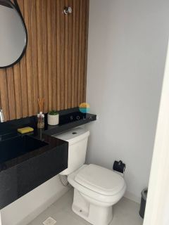 Sobrado com amplo espaço externo e 2 Suítes em Itajuba - Barra Velha/SC. Ref. 490